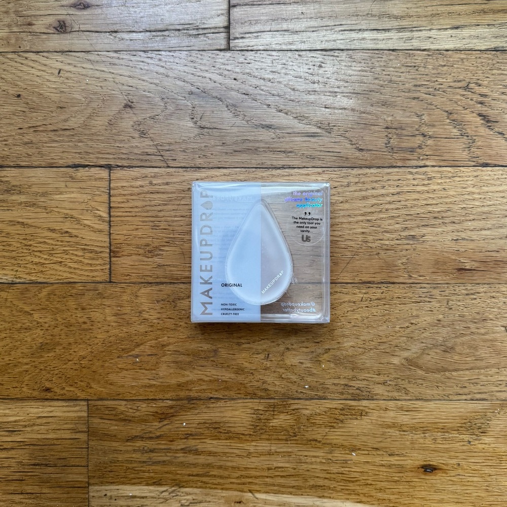 NWT MakeupDrop silicone beauty applicator
